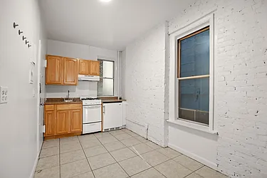 Rented by Cooper & Cooper Real Estate