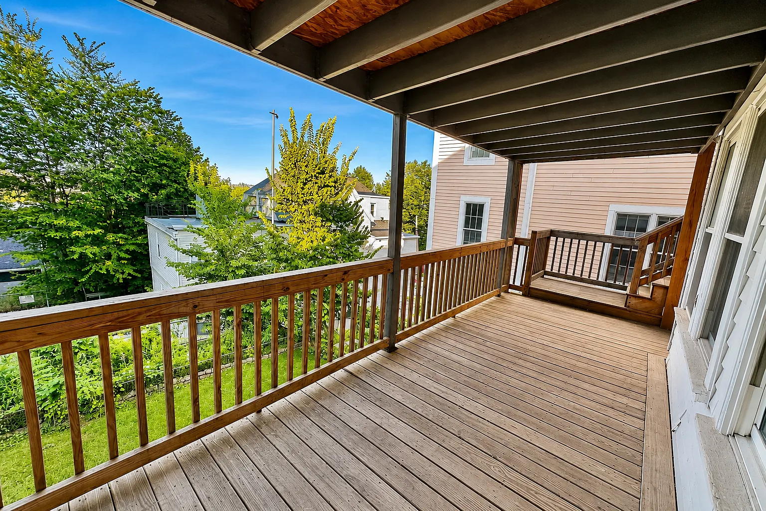 3 bed, 1200 sqft, $3,700 — Photo 4
