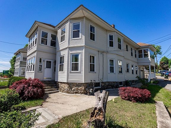 3rd image of 539-539 S Broadway Ct #541