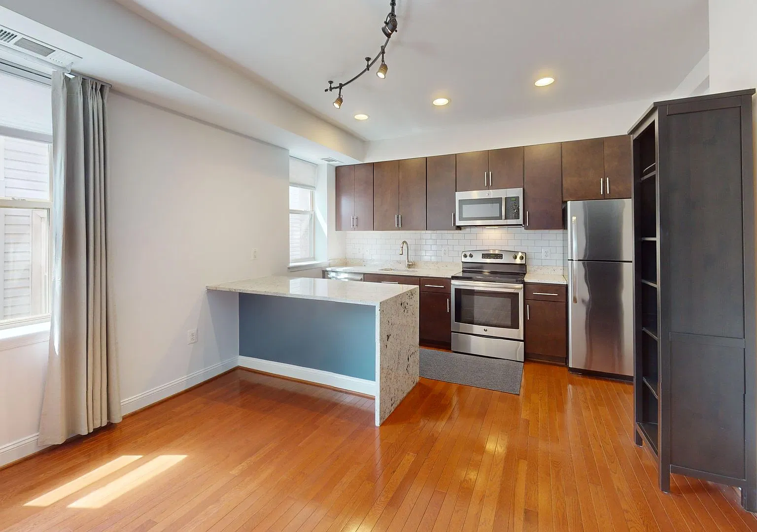Eckington Spacious One Bedroom W/Roof Top & Washer/Dryer In Unit — Photo 1
