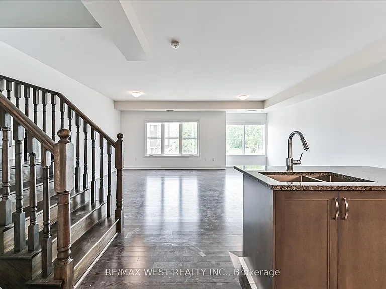 3865 Major Mackenzie Dr W #219 — Photo 9