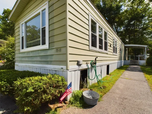 15 Eight South Meadow Vlg, Carver, MA 02330