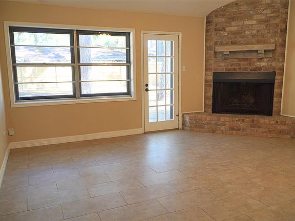 5th image of 25314 Hickory Valley Ln