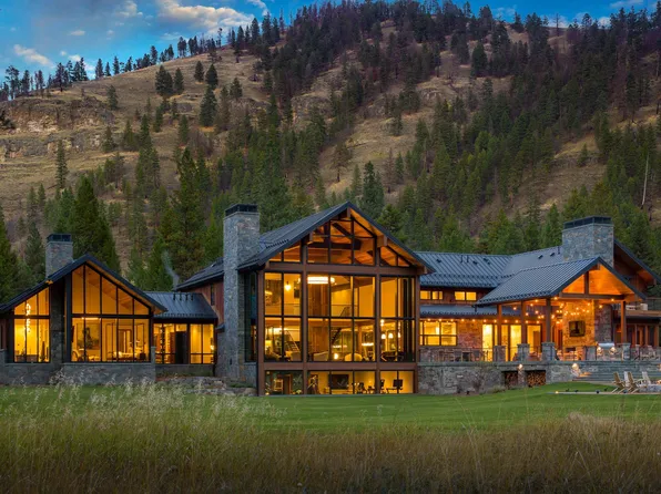 10 River Rock Ln, Clinton, MT 59825