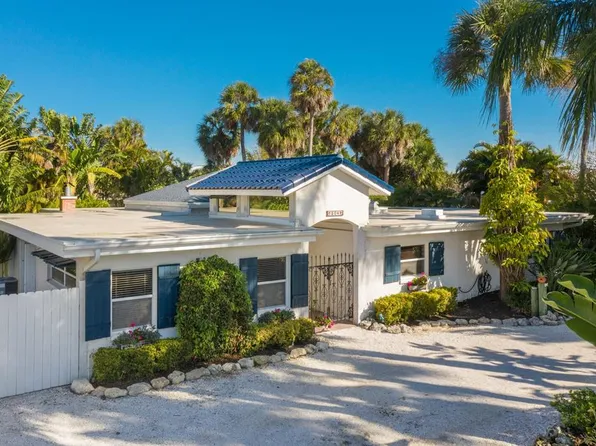 504 71st St, Holmes Beach, FL 34217