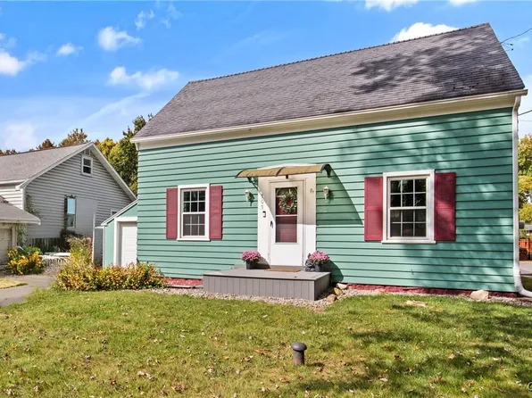 307 Winchester Rd, East Syracuse, NY 13057