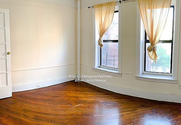 2nd image of 144-10 Roosevelt Ave #123