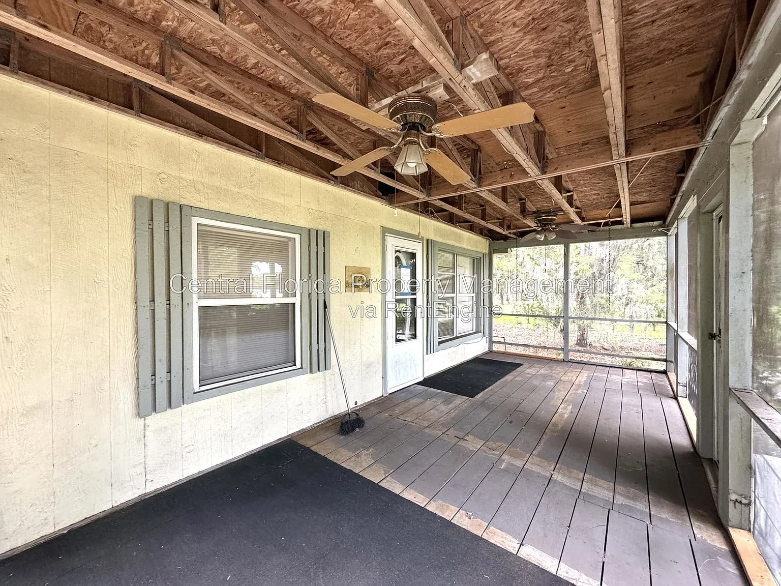 2 bed, 1.0 bath, 1122 sqft, $1,599 — Photo 2