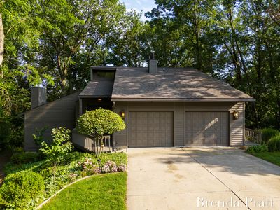 3510 Eastview Dr NE, Grand Rapids, MI, 49525