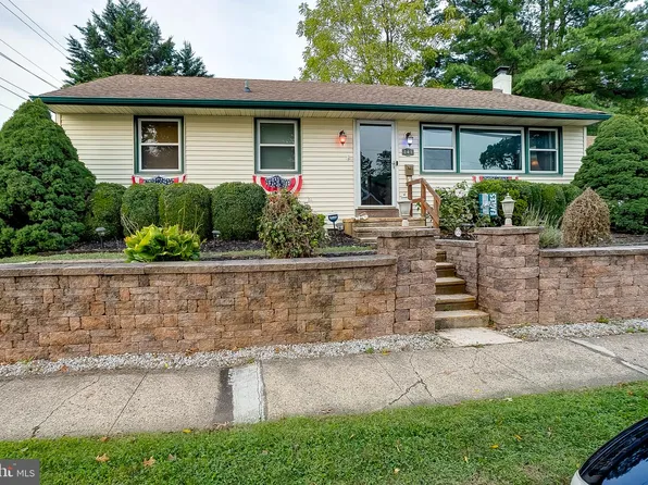 201 S Maple Ave, Maple Shade, NJ 08052