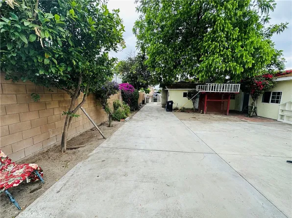 8652 Lehigh Ave, Sun Valley, CA 91352