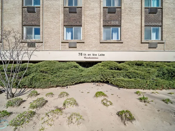 2772 E 75th Street #5AN, Chicago, IL 60649