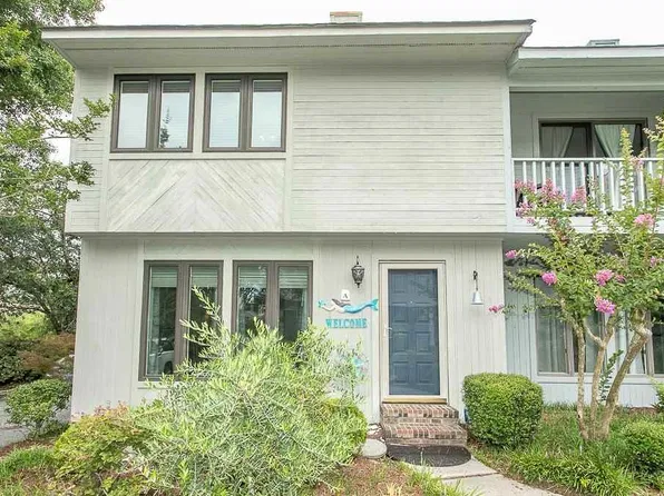304 75th Ave N, Myrtle Beach, SC 29572