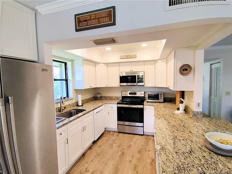511 SW South River Dr #207 — Photo 10