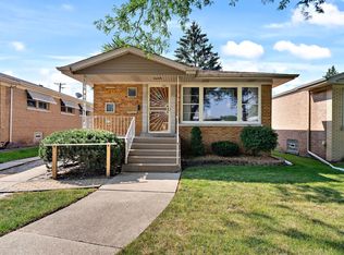 2815 W 100th St, Evergreen Park, IL 60805