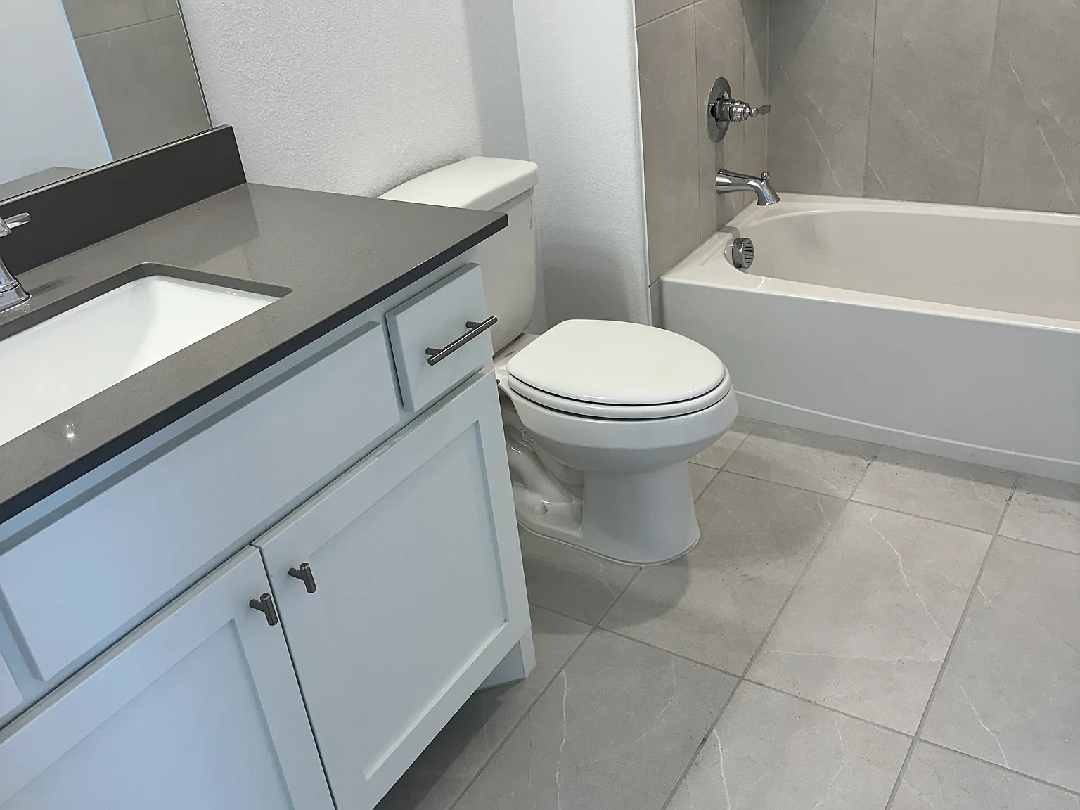 3 bed, 1828 sqft, $2,200 — Photo 4
