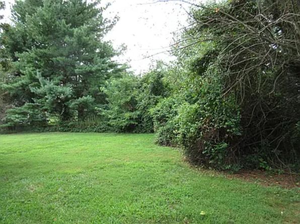 573 Thrush Ct, Morrisville, PA