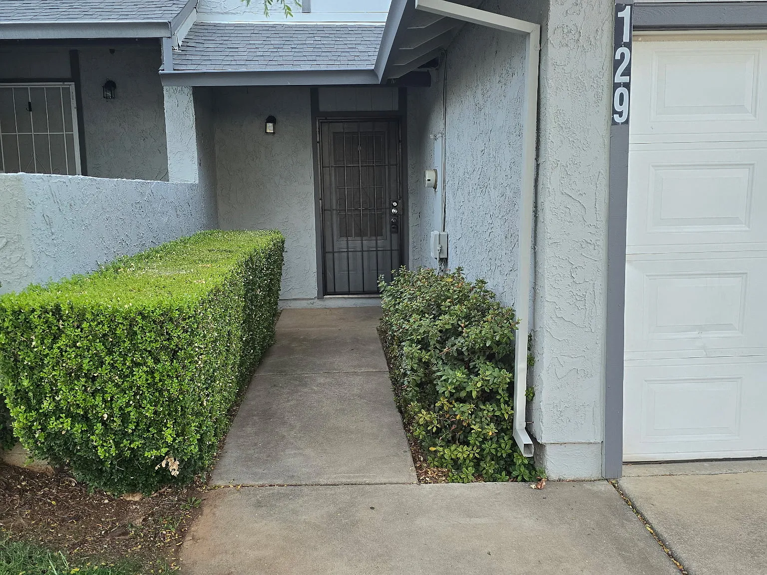 2 bed, 1.5 bath, 1028 sqft, $1,550 — Photo 2