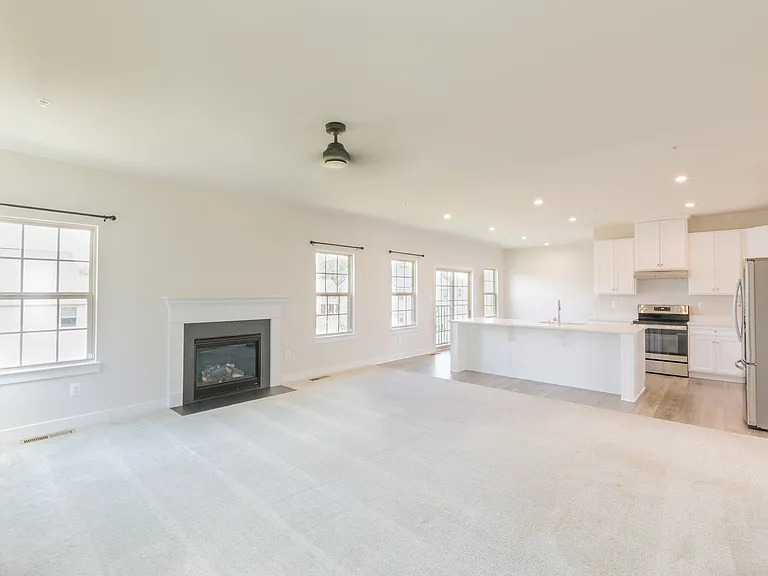 10083 Dressage Dr — Photo 7