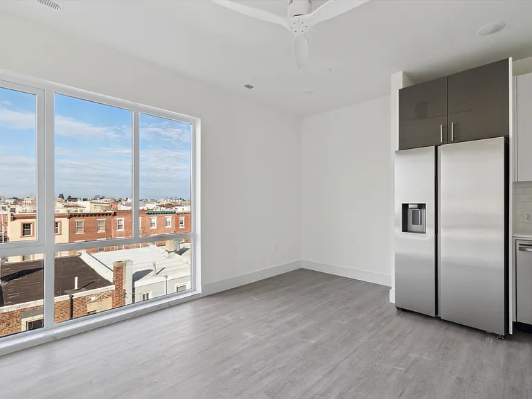 1221 E Fletcher St #409A — Photo 16