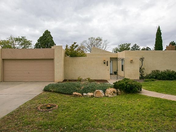 2nd image of 6201 Quemado Dr NE