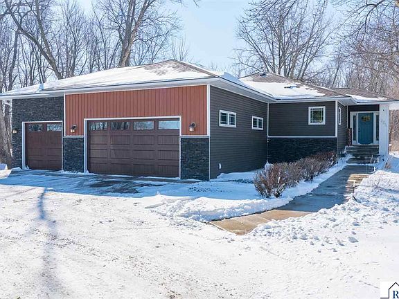 2nd image of 2711 Hoffman Rd