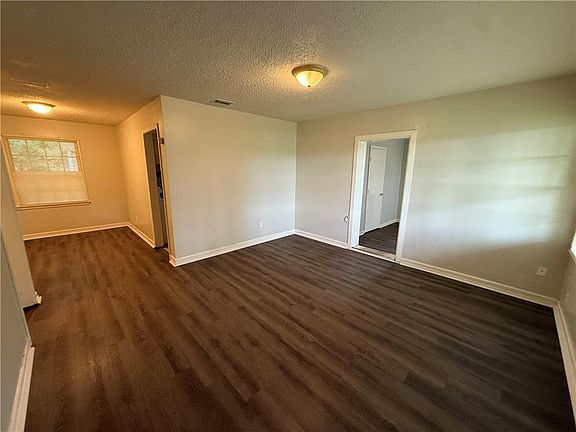 4th image of 3009 Dodd Dr
