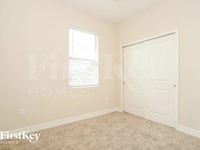 601 Dunlin Ln — Photo 10