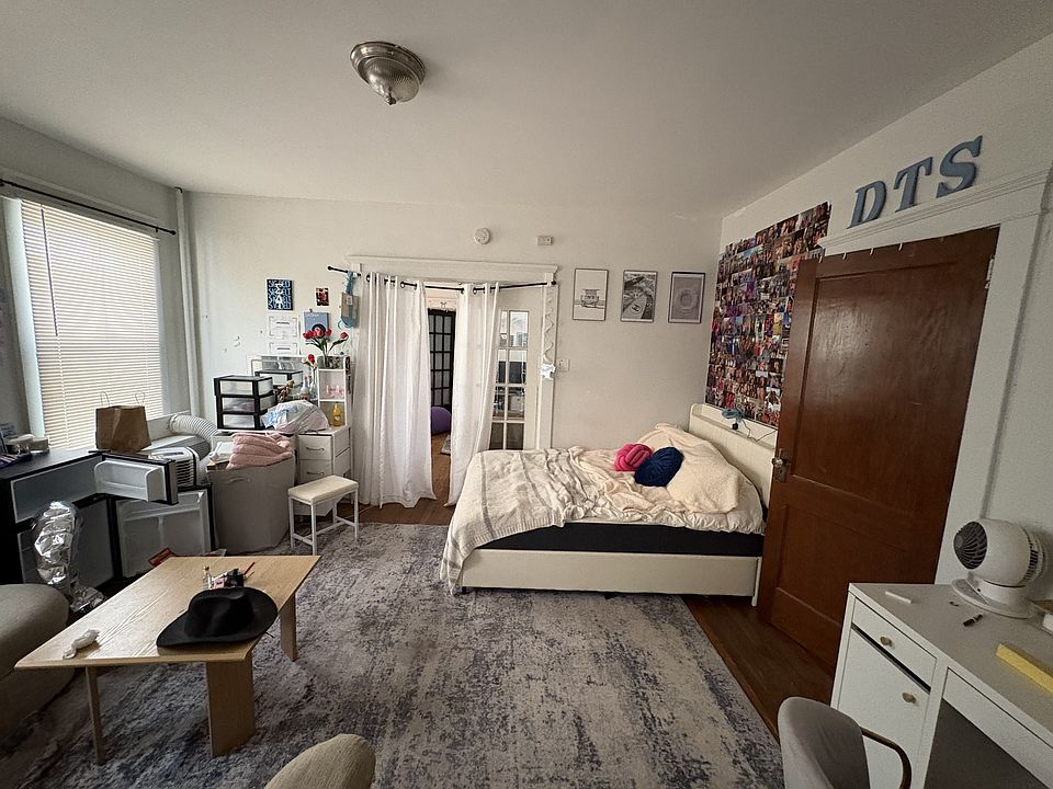 1st image of 39 Huntington St #39B