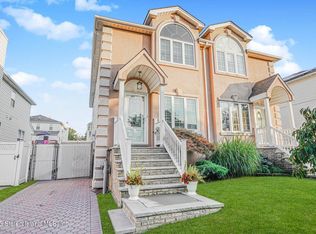 270 Candon Ave, Staten Island, NY 10309