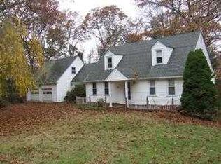 240 Fort Hill Rd, Groton, CT 06340