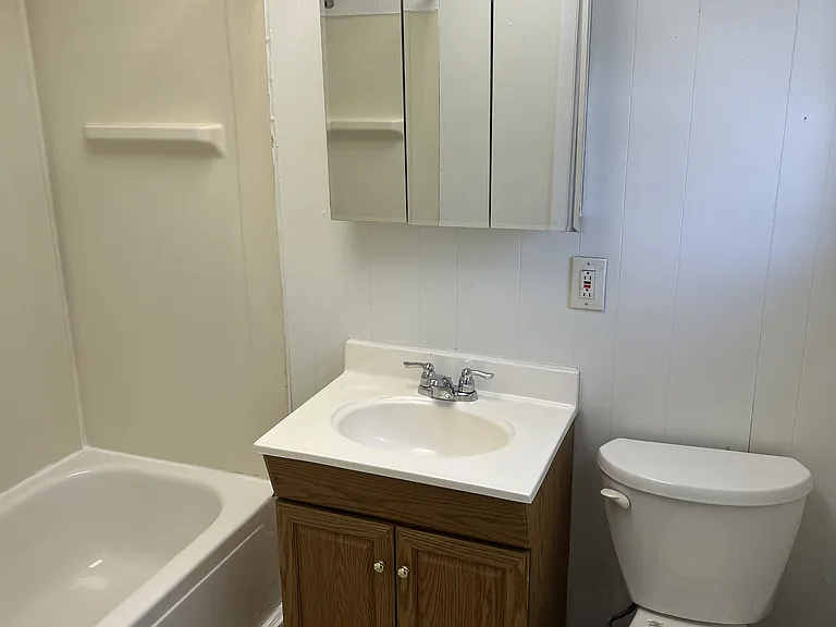 135 N Hamilton Ave #1 — Photo 7