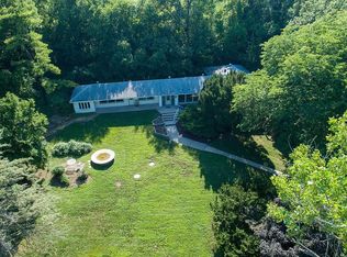 17373 Lime Kiln Rd, Crescent, IA 51526