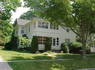 715 Lockwood Ave, Petoskey, MI 49770