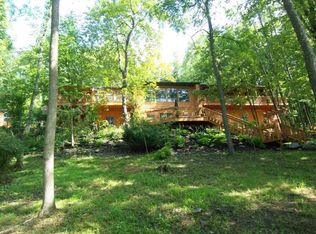 368 Equus Ln, Mill Hall, PA 17751