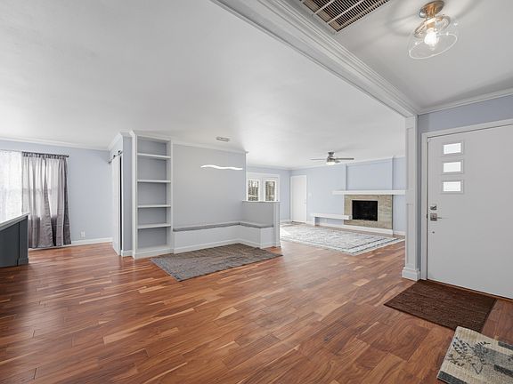 3rd image of 8505 W Butternut Rd