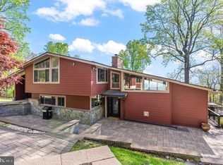 19690 Foresthill Ln, Bluemont, VA 20135