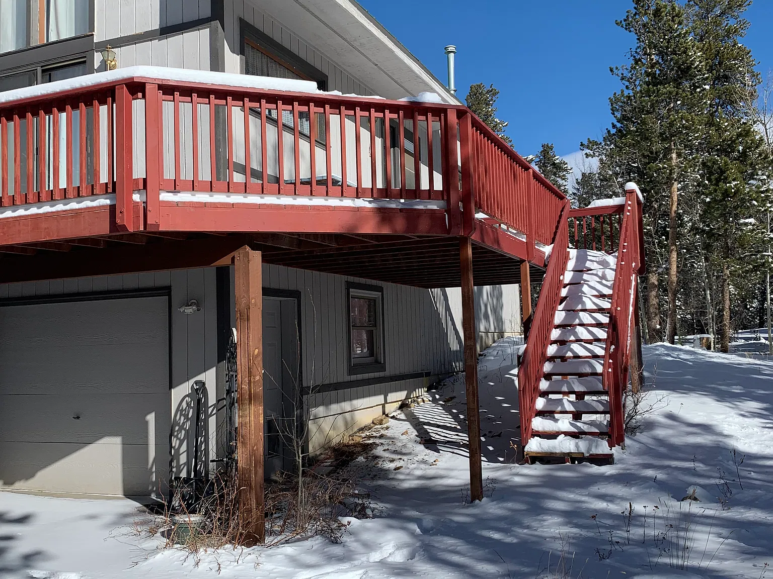 208 Evergreen Rd — Photo 2