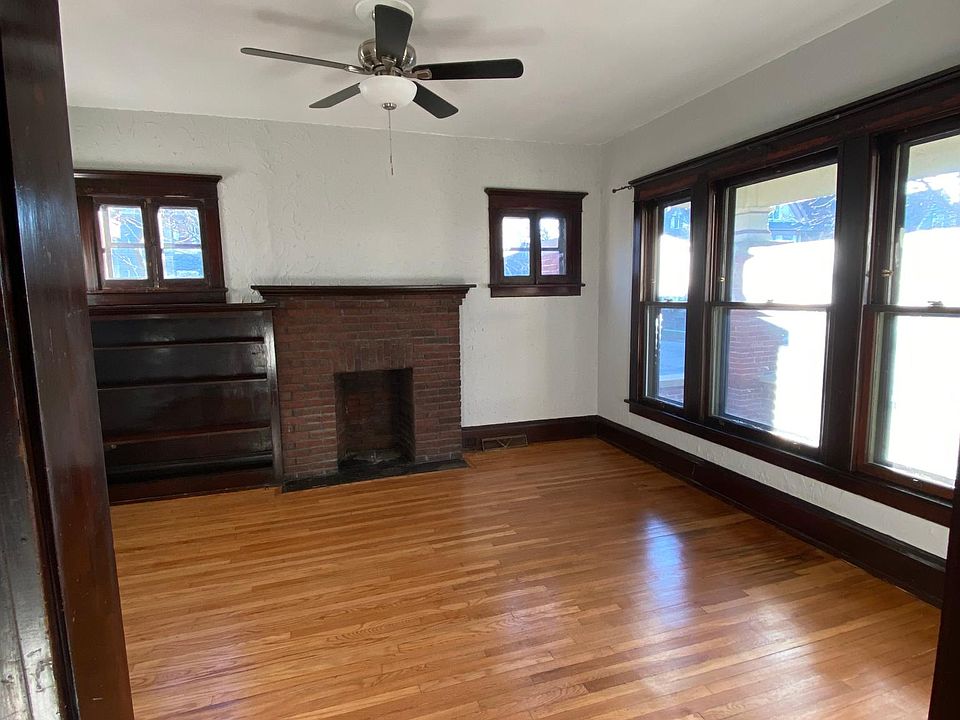 1st image of 38 Anderson Pl APT 1