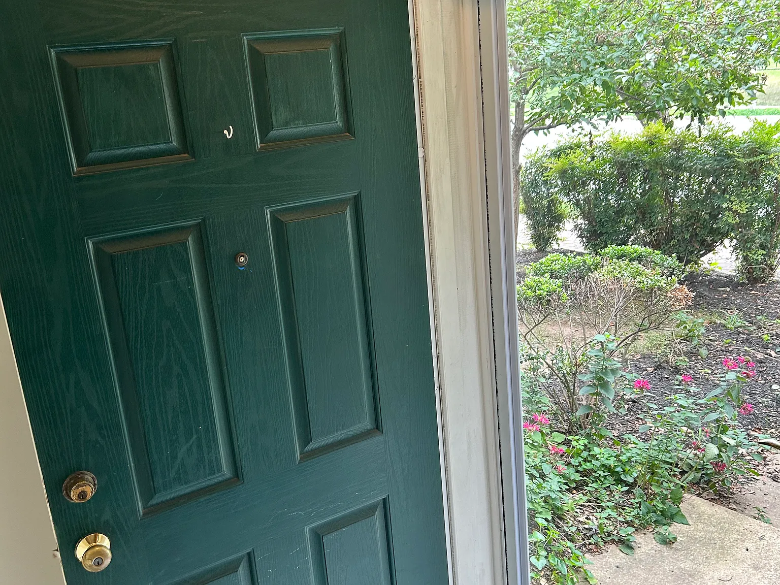 3 bed, 3.5 bath, 1840 sqft, $4,500 — Photo 4