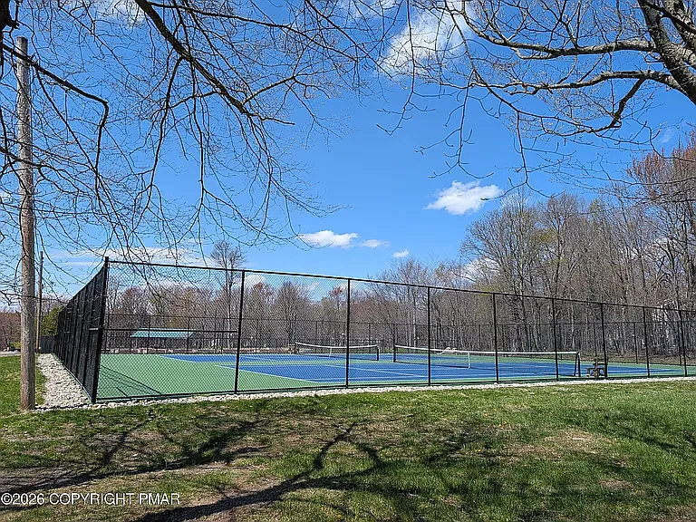 715 Country Place Dr — Photo 14