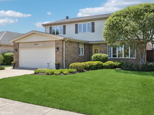 2950 Becket Ave, Westchester, IL 60154