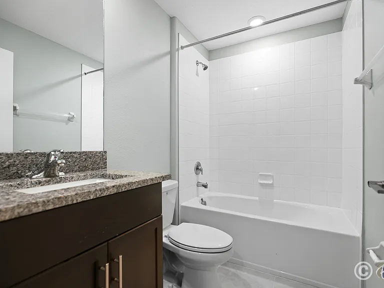 15430 Miller Creek Dr — Photo 21
