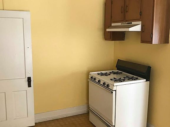 2nd image of 436 W Antietam St APT 4R