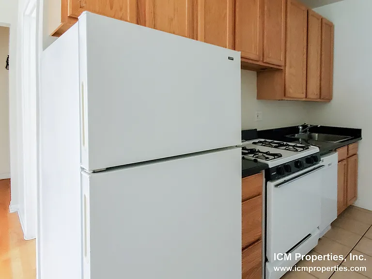 39263 N Pine Grove Ave #3E — Photo 5