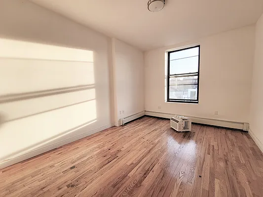 Rented by Compass | media 16