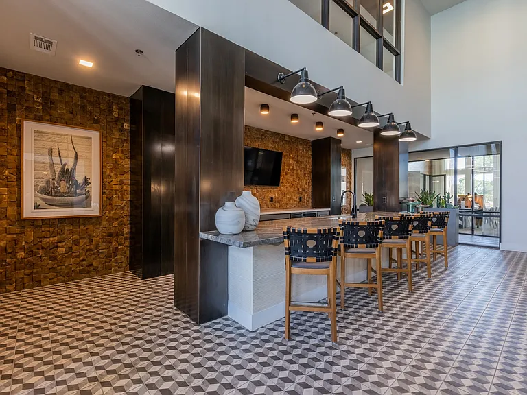 Lenox SoCo — Photo 13