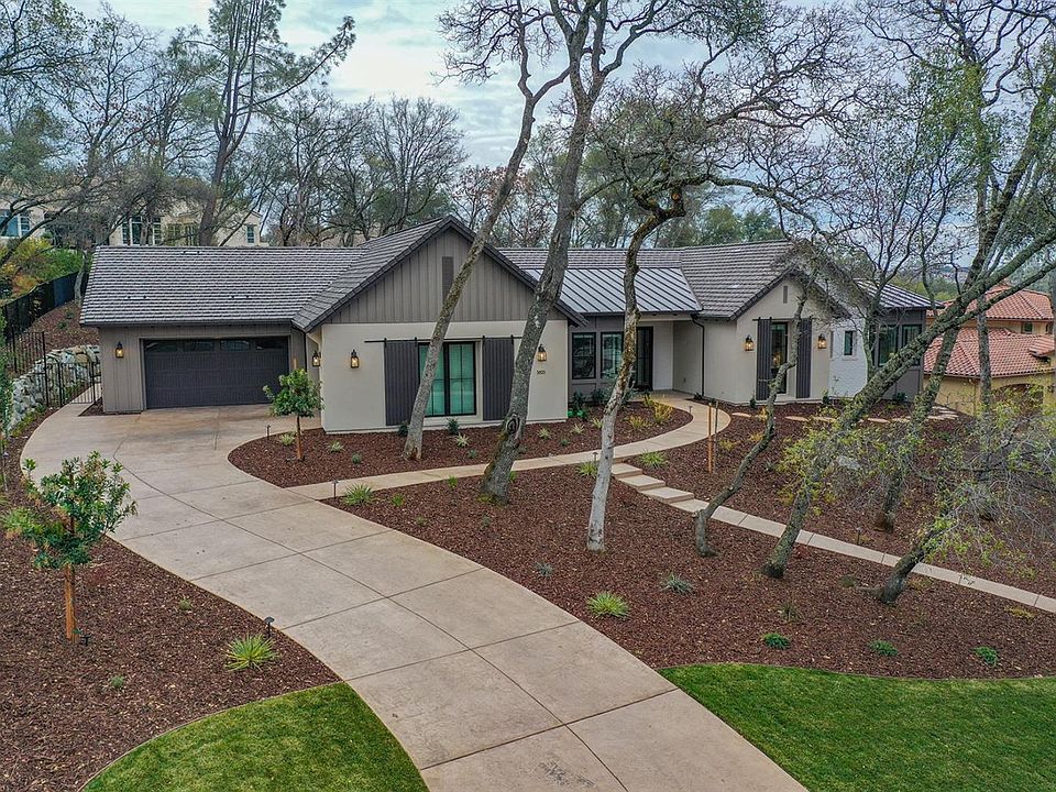 1st image of 3835 Greenview Dr