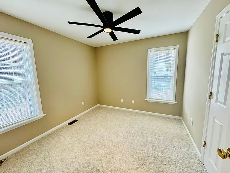 6904 Fox Haven Pl — Photo 11