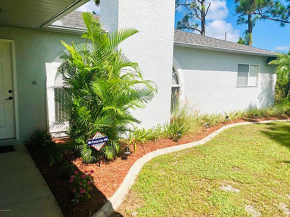 5th image of 2397 Cogan Dr SE